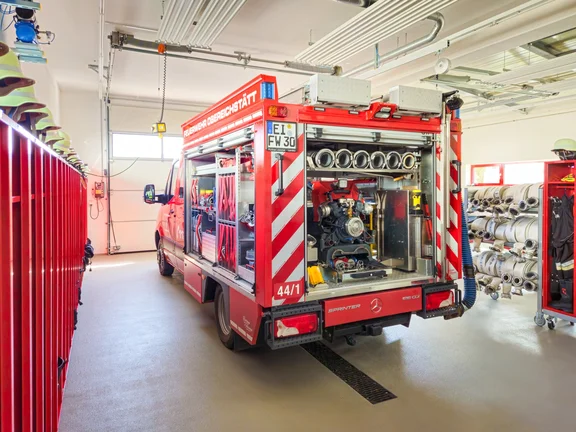TSF in Fahrzeughalle